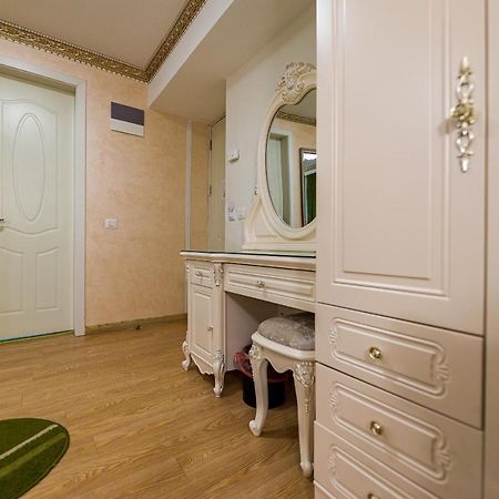 Hotel Helin Central Крайова Экстерьер фото