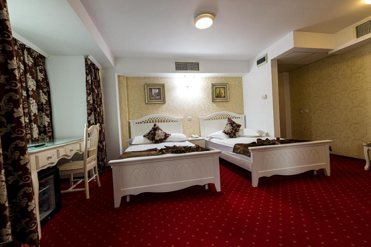 Hotel Helin Central Крайова Экстерьер фото